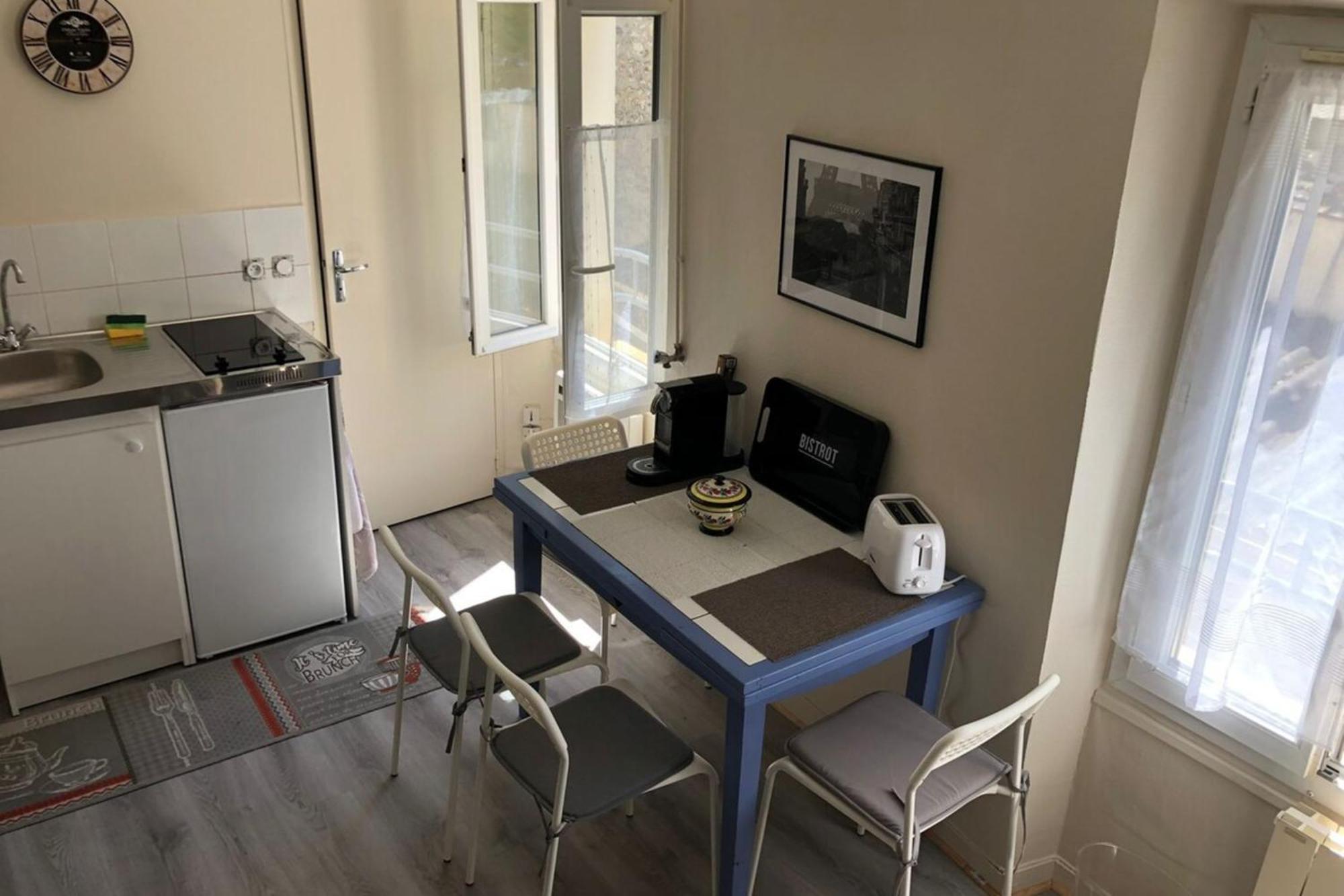 Charmant Duplex - Chez Delpha Фонтенбло Экстерьер фото